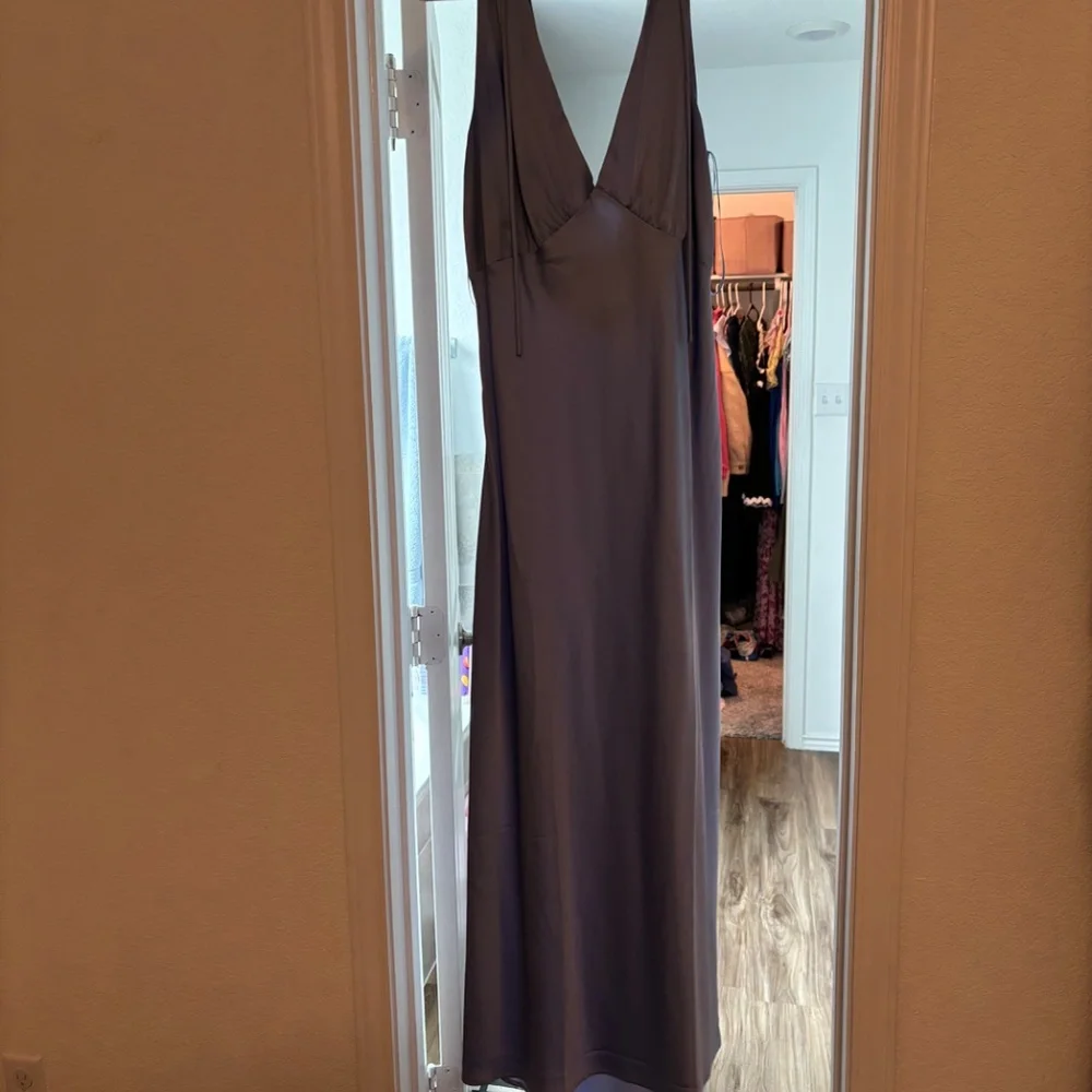 Plunge cowl back maxi dress - Picture 2 of 5